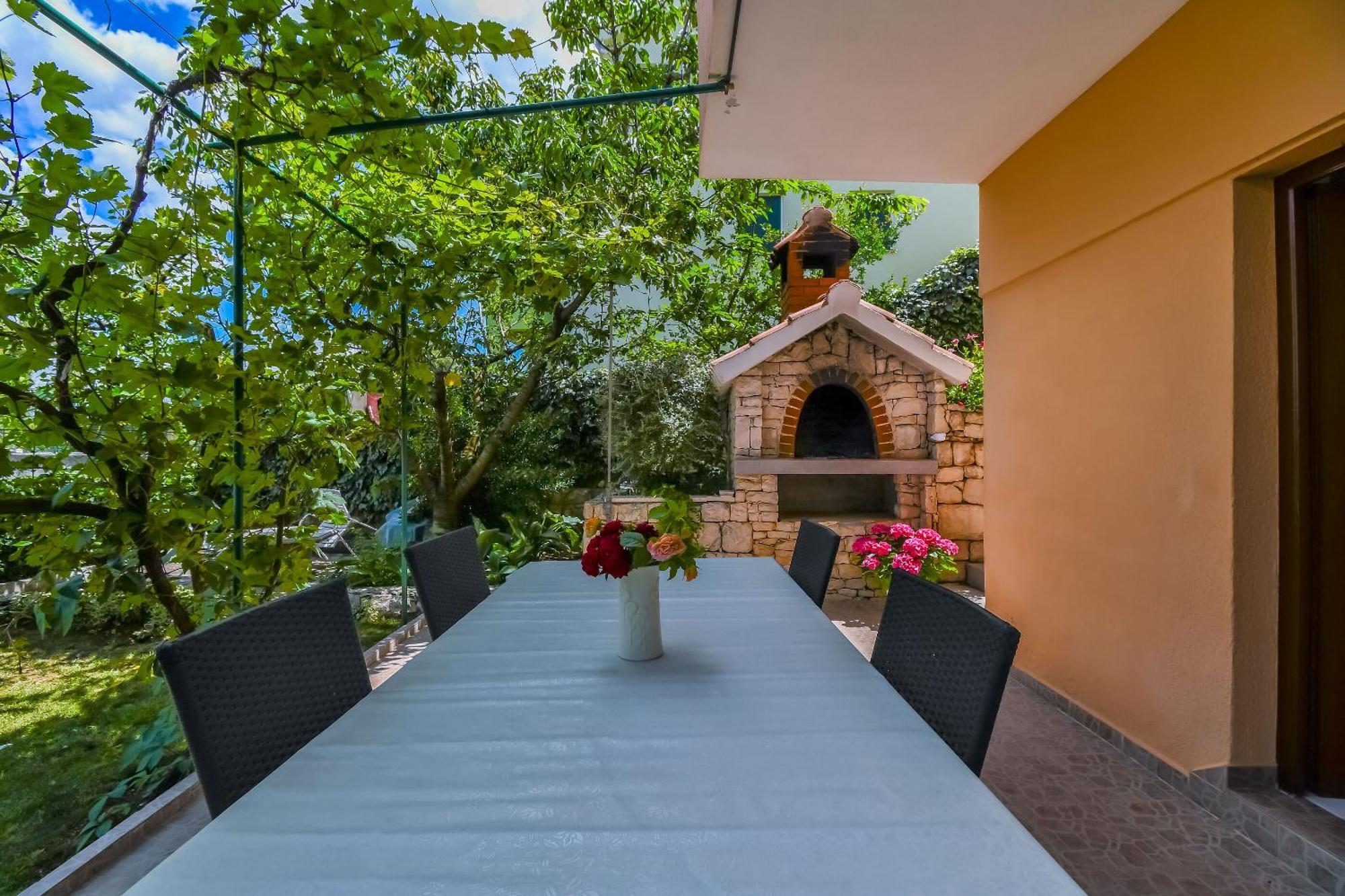 Apartments Tonka Donji Okrug  Екстер'єр фото