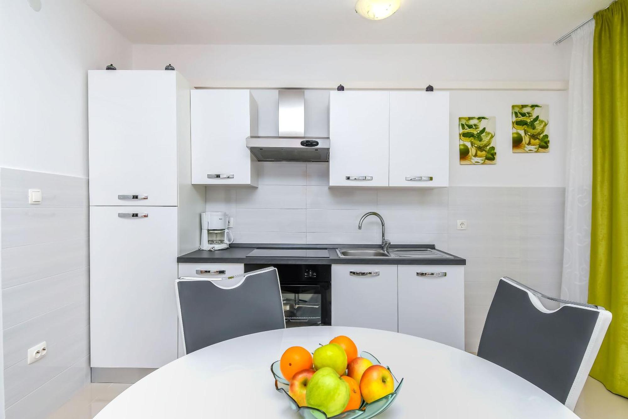 Apartments Tonka Donji Okrug  Екстер'єр фото