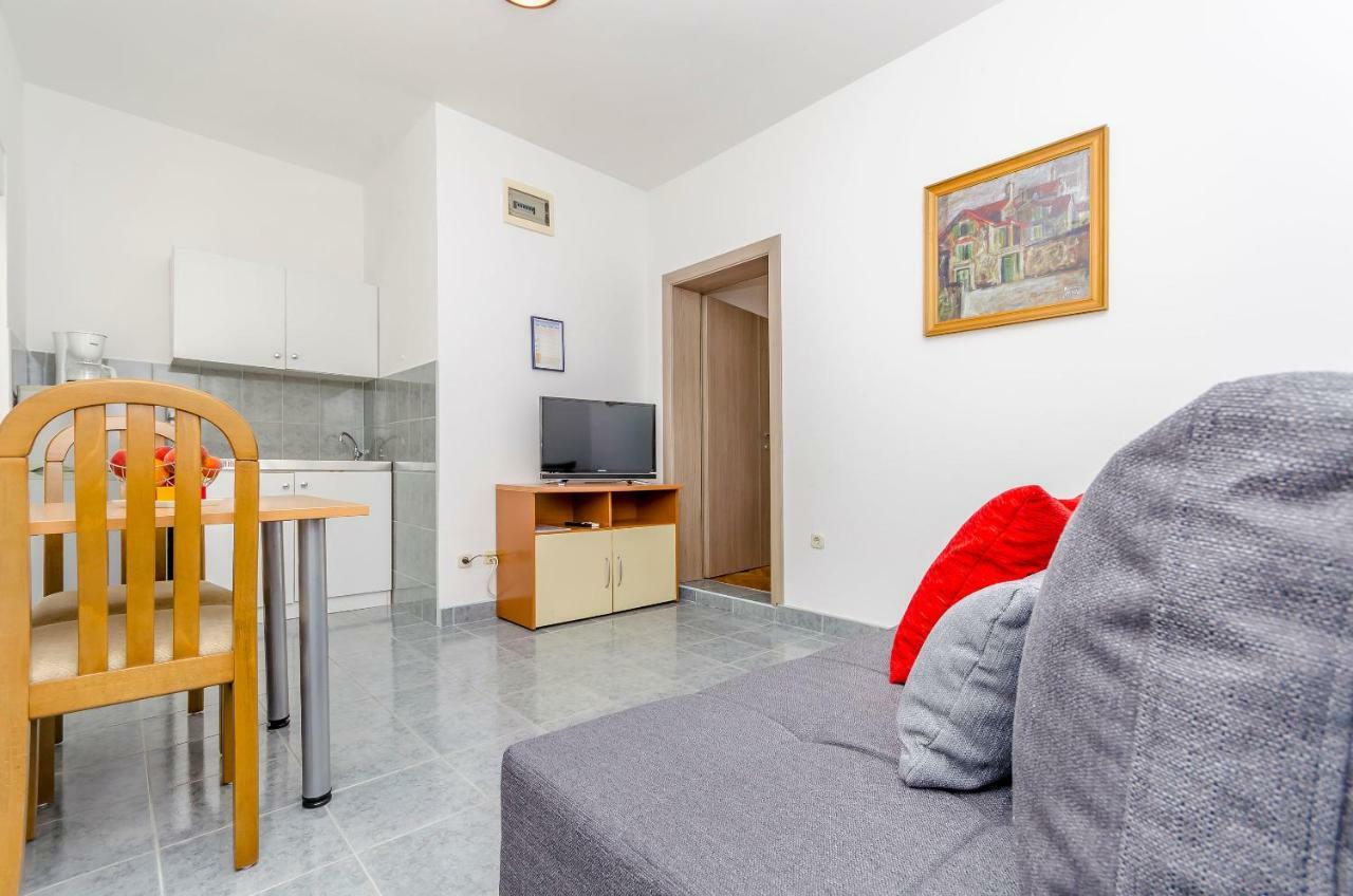 Apartments Tonka Donji Okrug  Екстер'єр фото